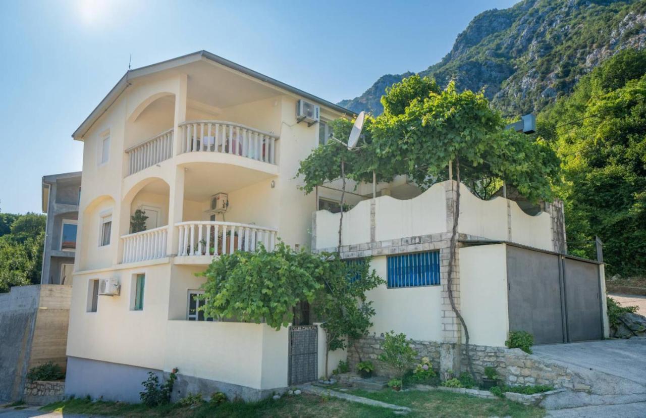 Apartments Zeko Donji Morinj Exterior foto